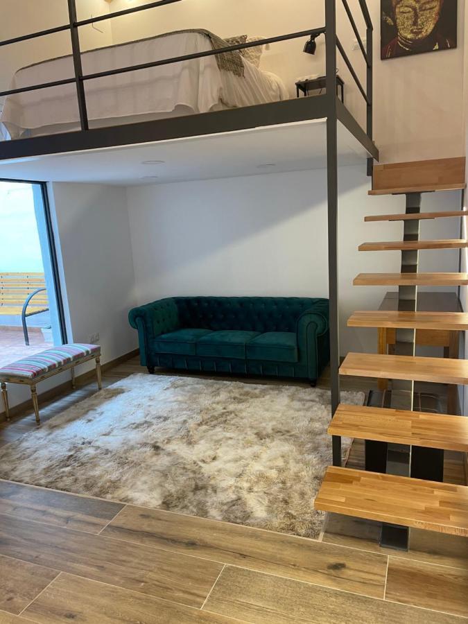 Loft En Montjuic Appartamento Barcellona